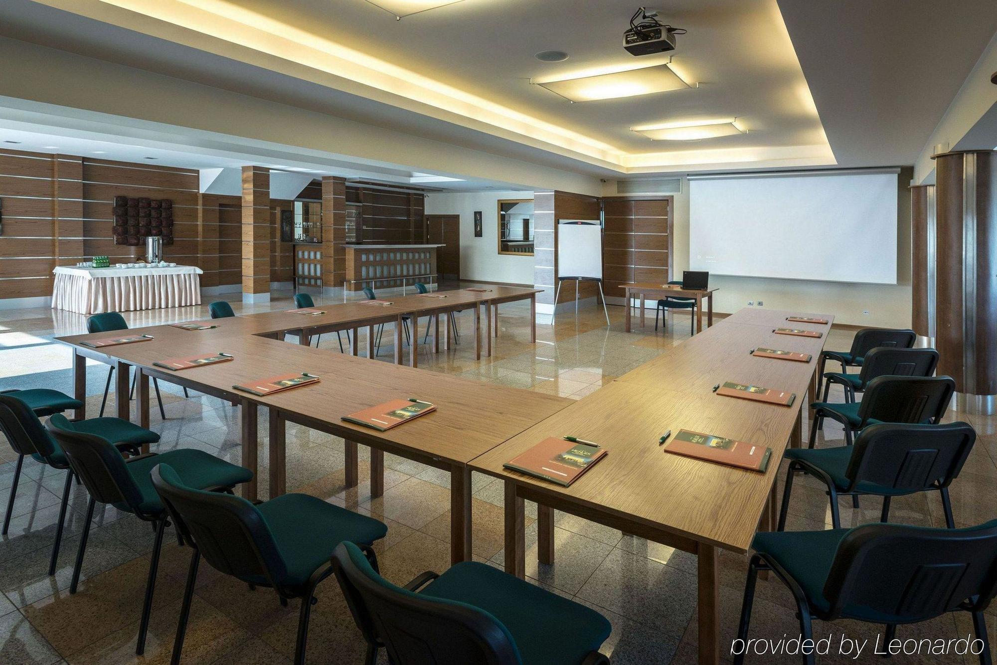 Bialy Dom Henlex Hotel Restauracja Poznań Facilități foto