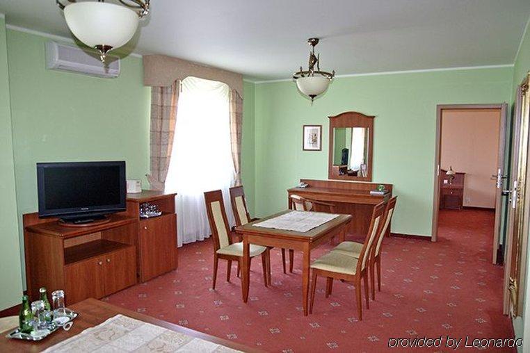 Bialy Dom Henlex Hotel Restauracja Poznań Cameră foto